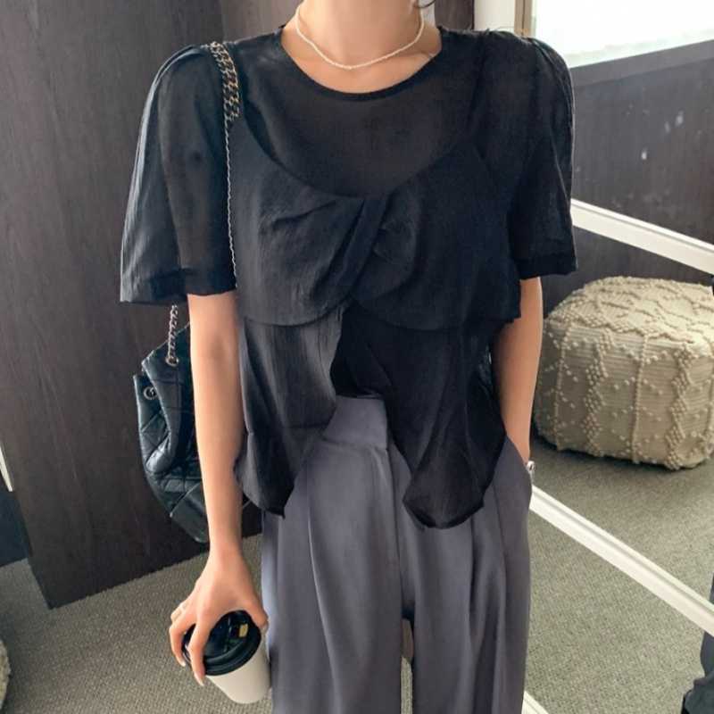 Picture of Korean Summer Temperament, Romantic, Gentle and Sweet Style, Two-Piece Short-Sleeved Chiffon Shirt with Slit Suspenders