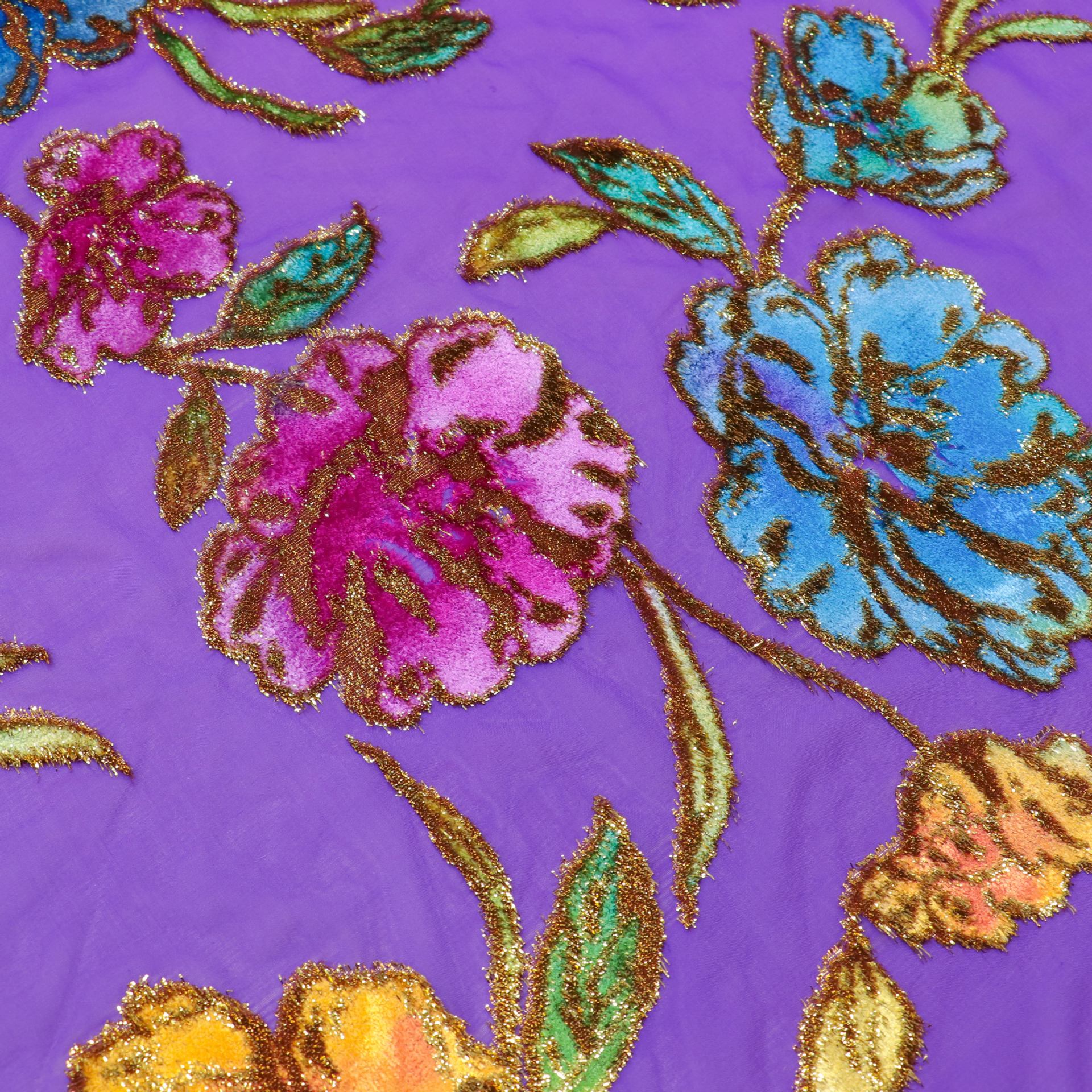 Picture of Factory Wholesale Direct Sales Woven Velvet Jacquard Positioning Hand-Painted Fabric High-Definition Dress Dress Cheongsam Fabric