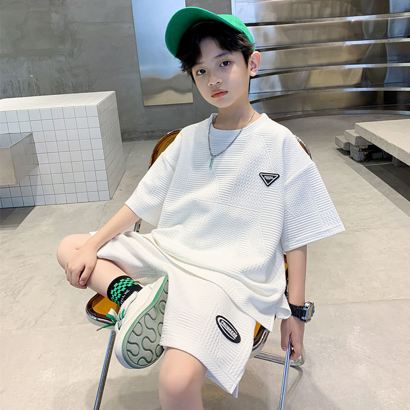 Summer Boys' Suit Summer 2023 New Korean-style Loose Short-sleeved Boys' Sportswear Two-piece Trendy