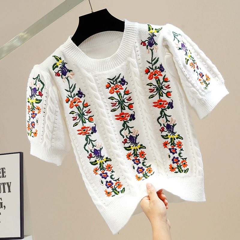 Fashionable Contrasting Color Heavy Industry Flower Embroider Cut Out Design Retro Puff Sleeve Round Neck Pullover Foreign Style Versatile Sweater
