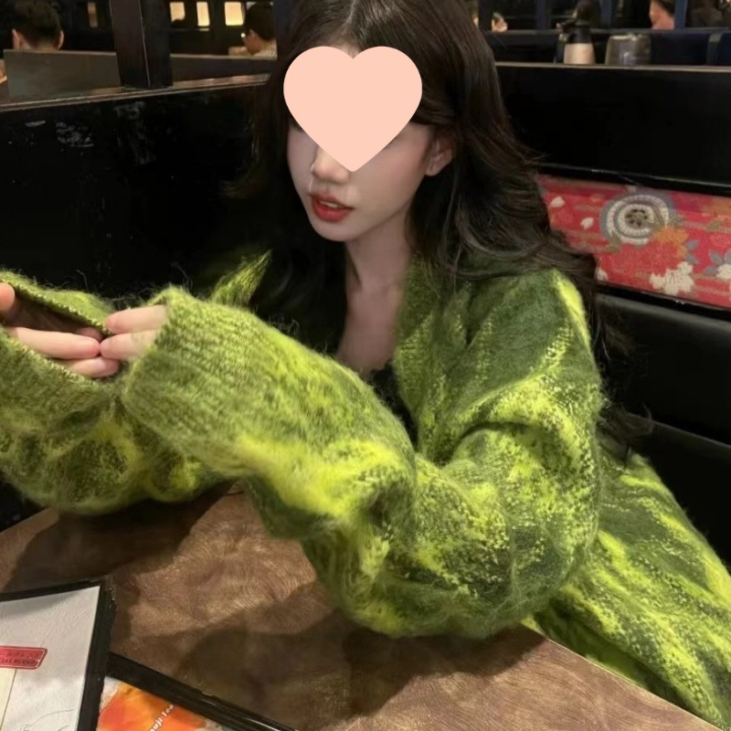 Picture of Fashionable Tie-Dye Green Knitted Cardigan for Women 2024 Winter New Niche Design Loose V Neck Sweater Jacket