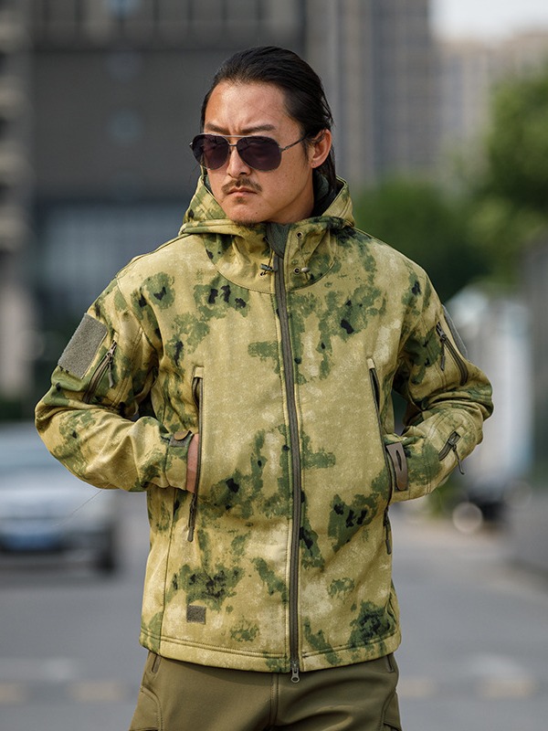 Picture of Shark skin soft shell assault clothing camouflage jacket fleece padded tactical clothing hooded jacket manufacturers in stock
