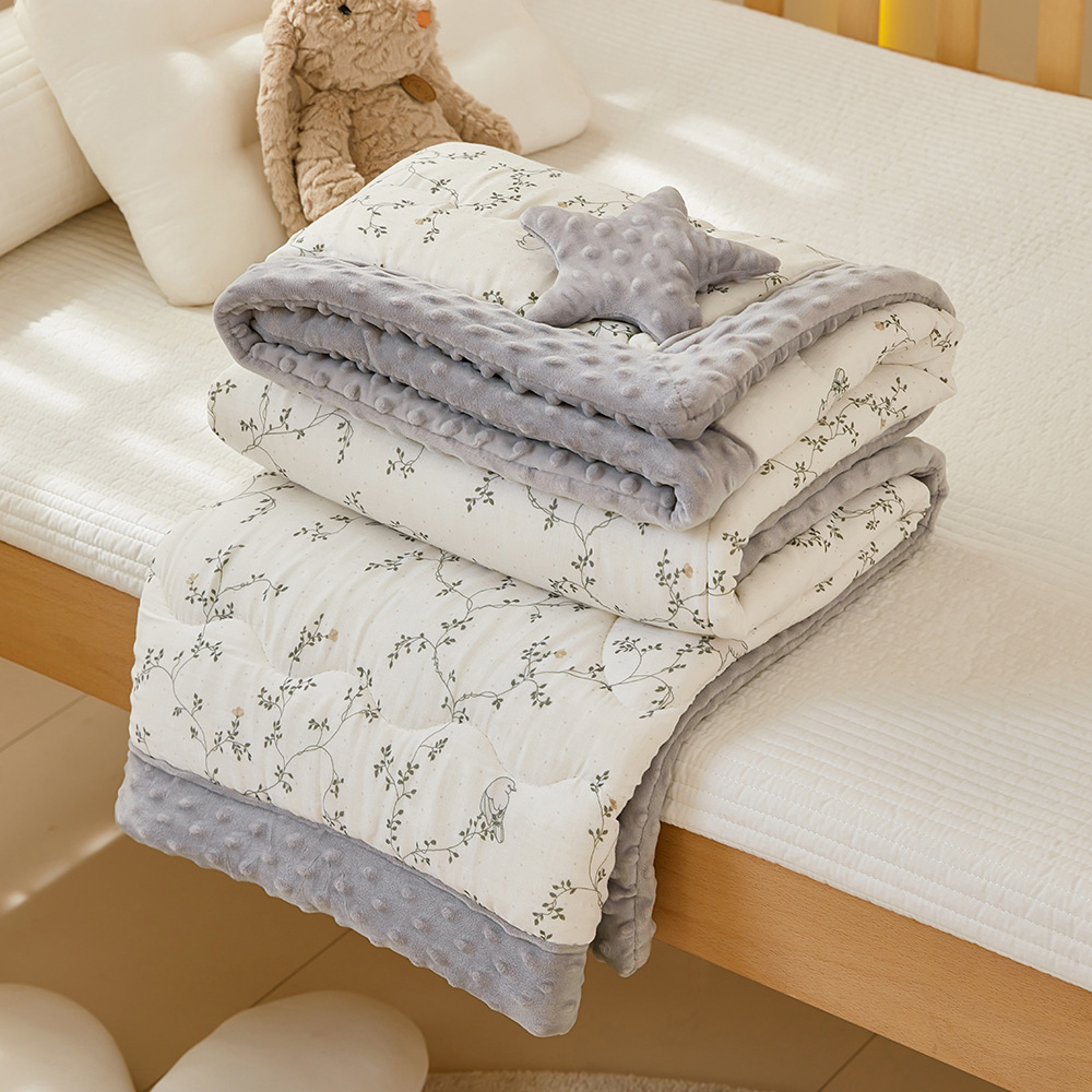 Picture of Original Class A autumn and winter New bamboo cotton gauze bean quilt soybean fiber printing bean velvet children's Four Seasons quilt
