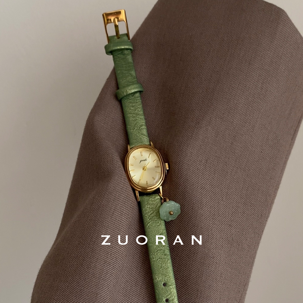 Zuoran New Chinoiserie Green Oval Small Dial Lotus Pendant High-End Fashion Elegant Ladies Watch