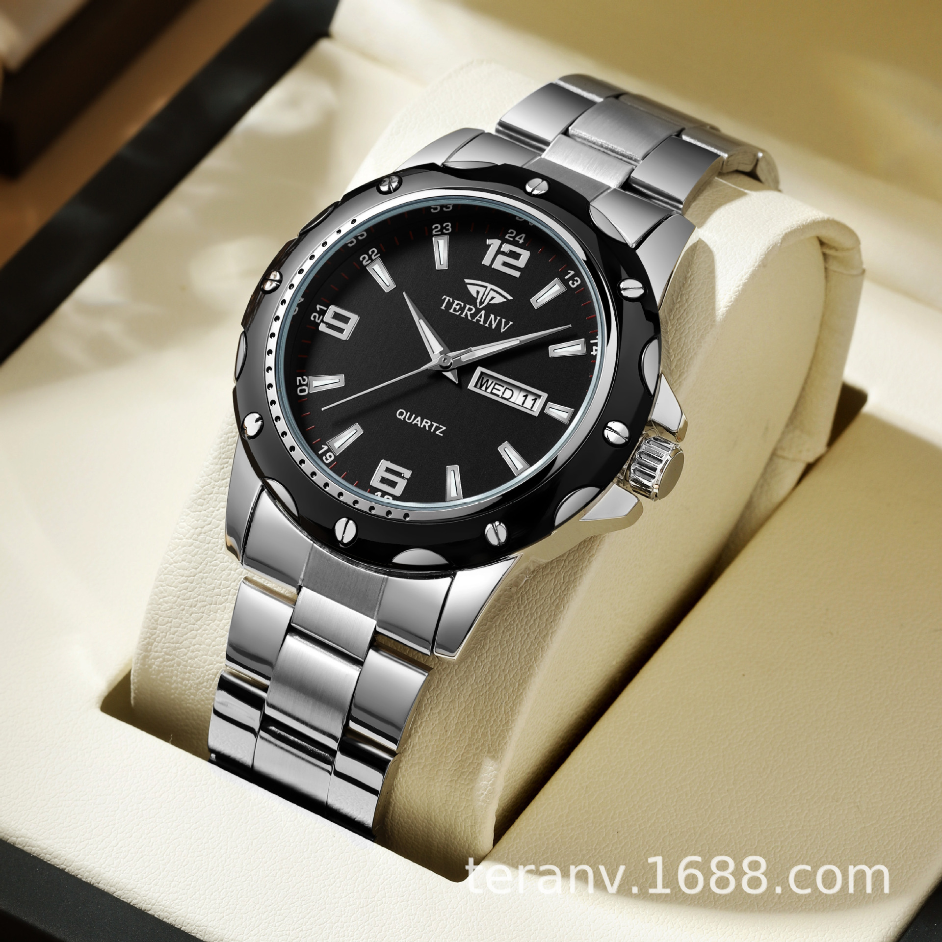 Large Dial Fashion Sports Men's Steel Band Watch Foreign Trade Explosions Calendar Luminous Cross-border Waterproof Non-mechanical Watch