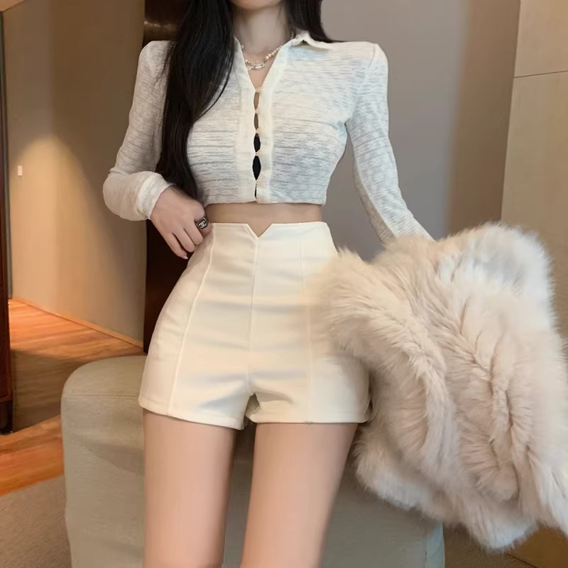 High-Waisted Tight-Fitting White Bottoming Shorts for Women's Outer Wear Spring and Summer New Style Petite Internet Celebrity Slimming Look A-Line Suit Hot Pants