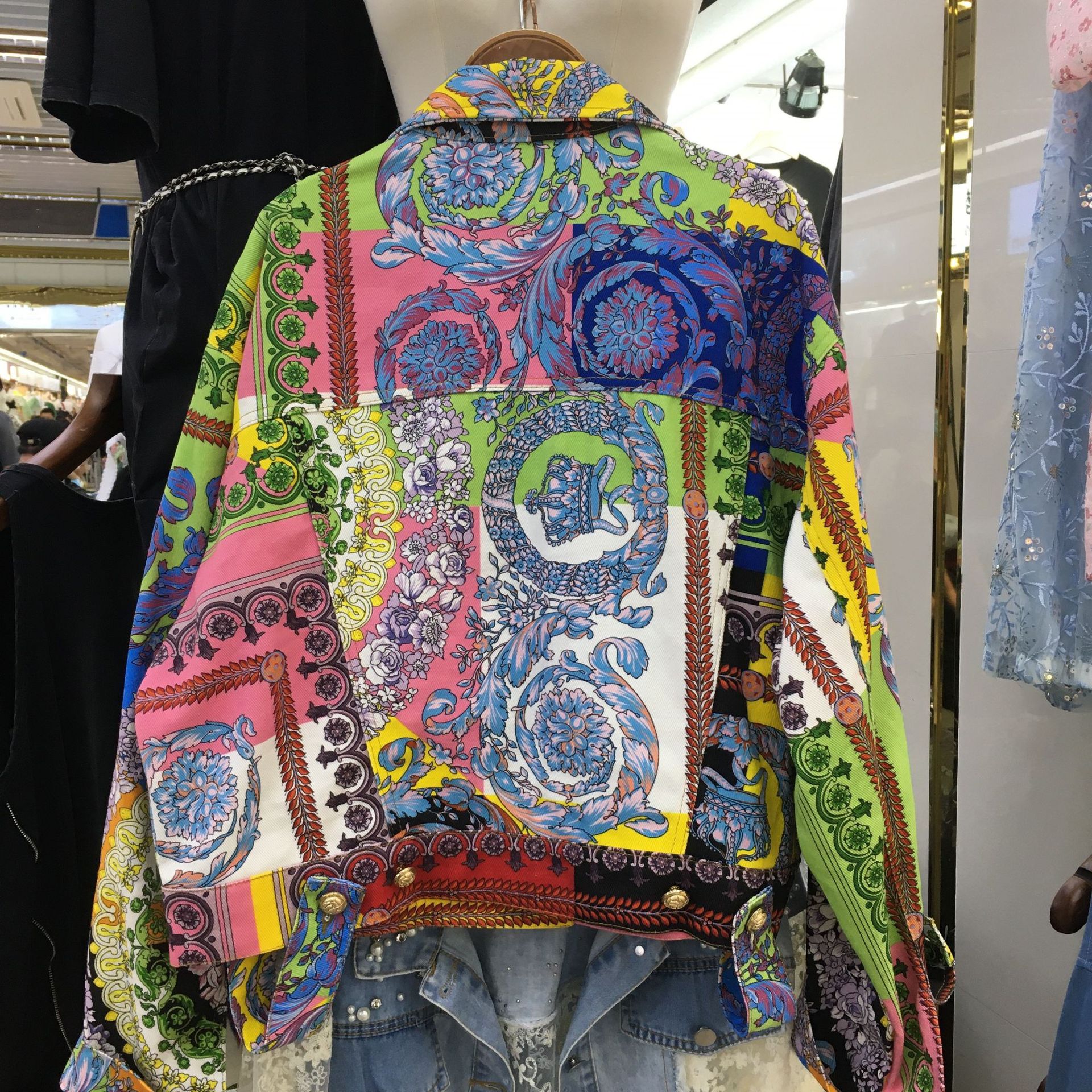 Picture of European Station 2025 Spring and Autumn New Fashion Retro Western Style Korean Print Small Denim Short Jacket Women's Trendy
