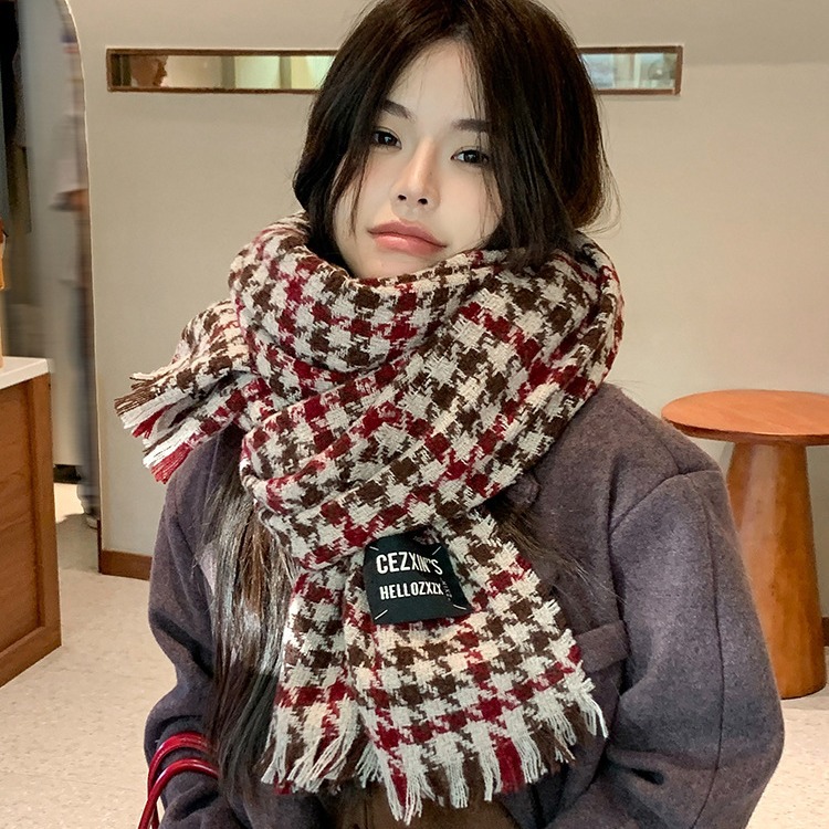 Picture of Korean Style Contrasting Houndstooth Scarf for Women in Autumn and Winter, Warm Retro, Versatile, High-End Shawl, Dual-Purpose Thickeneded Scarf