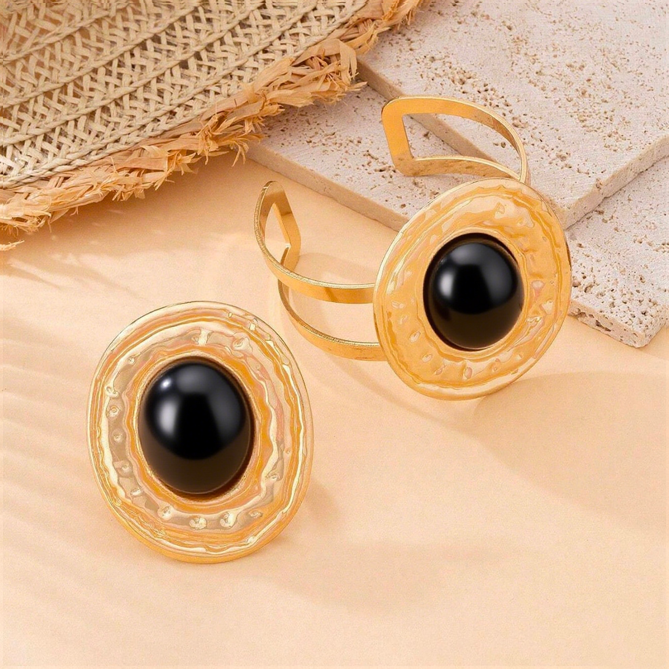 Picture of European and American foreign trade jewelry exaggerated personality fashion metal pearl earrings bracelet suit female temperament all-match jewelry