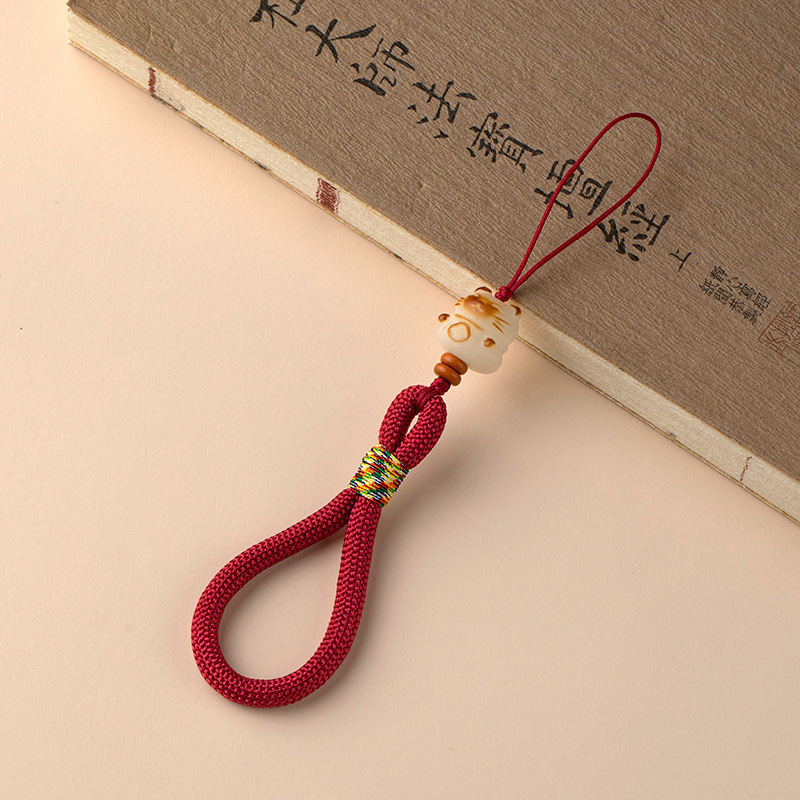 Picture of Cute Bodhi Lucky Cat Mobile Phone Chain Wrist Hanging Chain Pendant Pendant Exquisite Anti-loss Drop-resistant Mobile Phone Case Lanyard