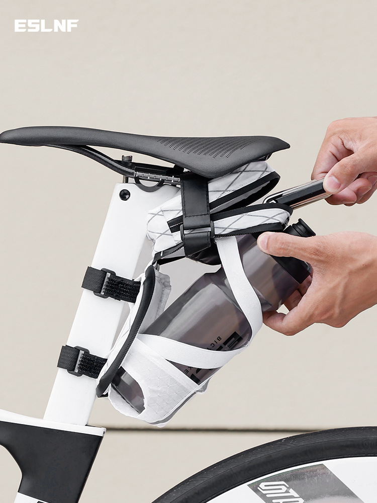 ESLNF bicycle tail bag can hold a water bottle, a transformable quick-release large-capacity saddle bag, and cycling gear