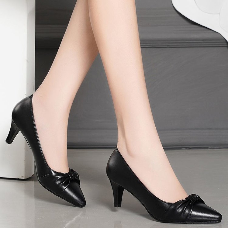 2025 spring single shoes all-match new black non-slip single shoes mother work shoes women's shoes high heels