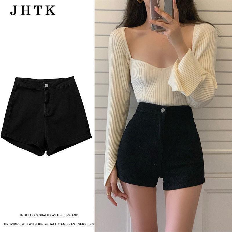 2025 New Hip-Hugging Slim-Fit Designer Denim Shorts for Women, Spring and Autumn, Versatile Retro Trendy Style
