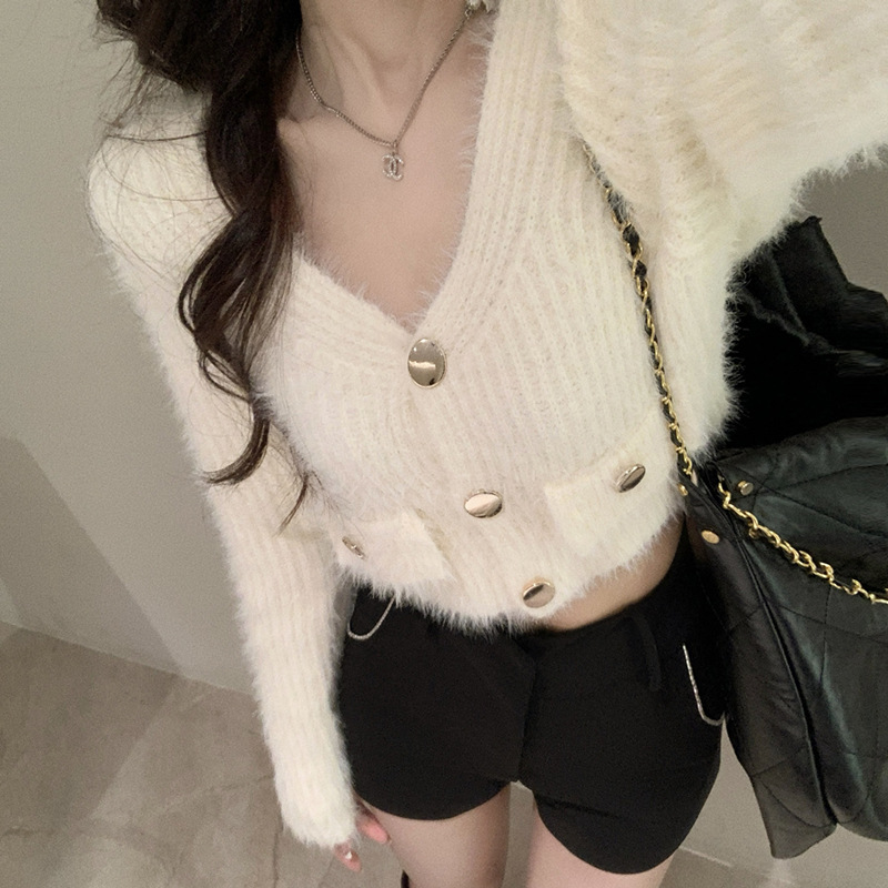 Picture of Small sweater King fashionable popular short navel sweater cardigan 2023 autumn and winter faux mink velvet top