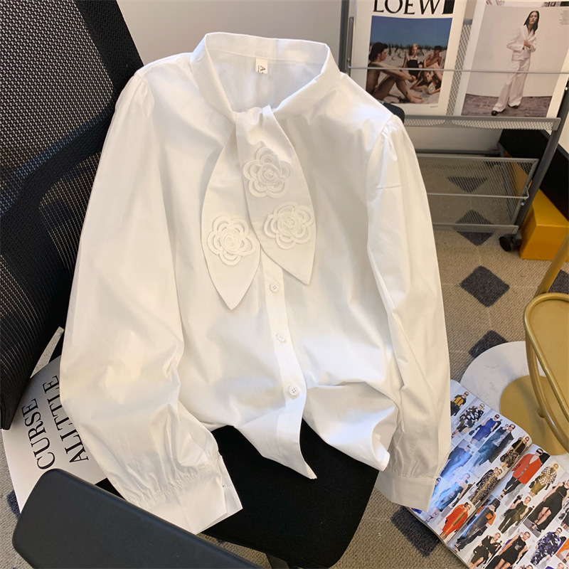 2024 Early Spring French Top Unique Chic Beautiful Heavy Industry Small Shirt White Three-dimensional Flower Shirt Women's Loose