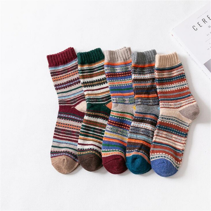 Autumn and winter wool socks Amazon foreign trade cross-border thick needle double-way socks mid-calf length socks men's horizontal stripes thick line thickened wholesale