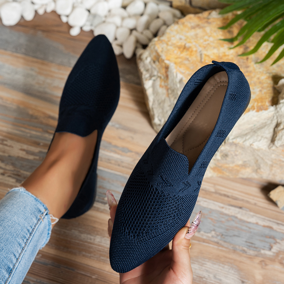 Picture of Spring 2025 European and American Large-Size Pointed-Toe Flat Loafers for Women, Casual Versatile Trendy Sweet Style
