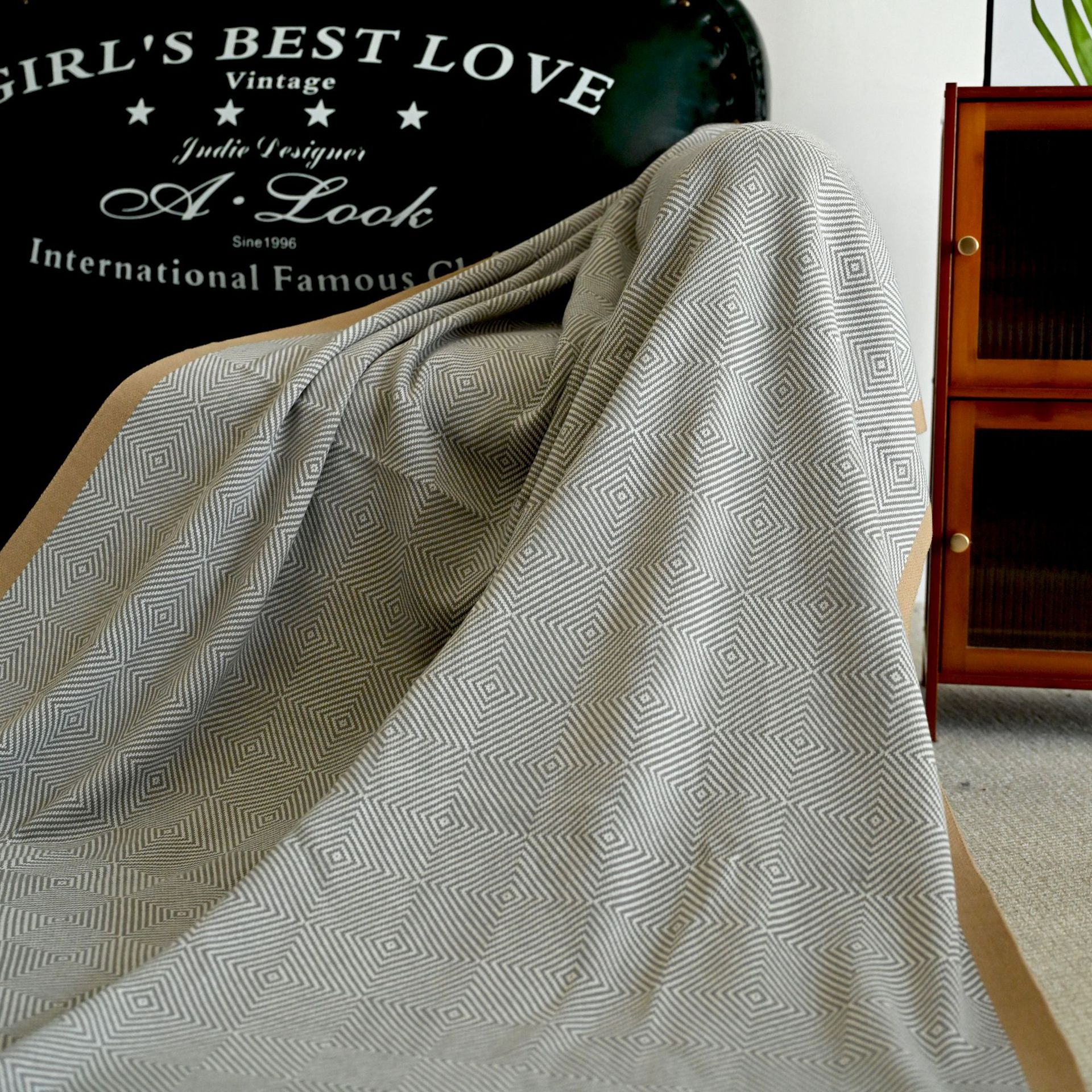 10014 12-Needle Pattern Accessible Luxury Knitted Blanket Casual Wool Blanket Aviation Cover Blanket Gift Blanket Hotel Bed and Breakfast Bed