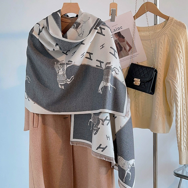 Picture of Imitation cashmere scarf for women, winter gift box, spring/autumn outer layer, thickened warmth, high-end mom qipao shawl for office