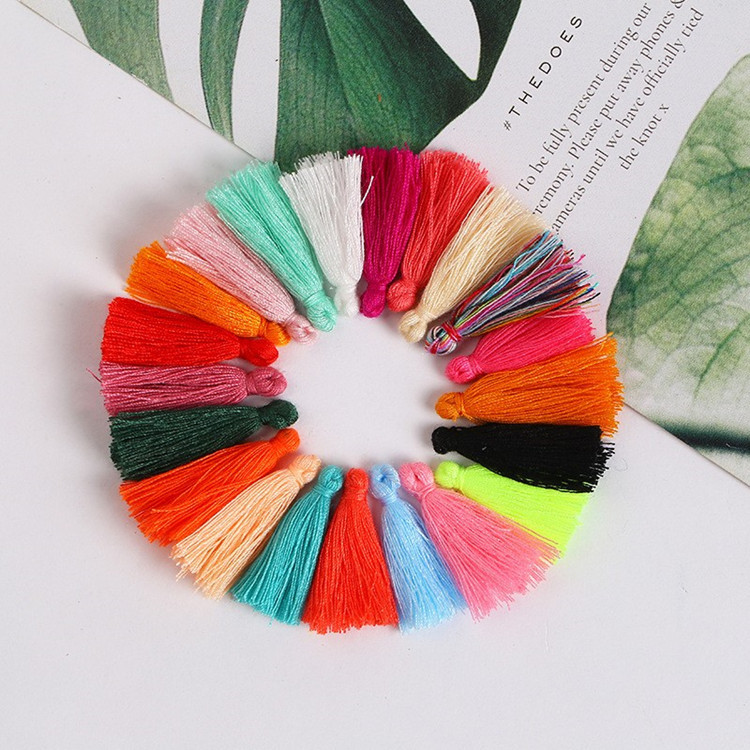 in stock wholesale 3cm simple handmade diy tassel bag pendant packaging pendant clothing accessories accessories