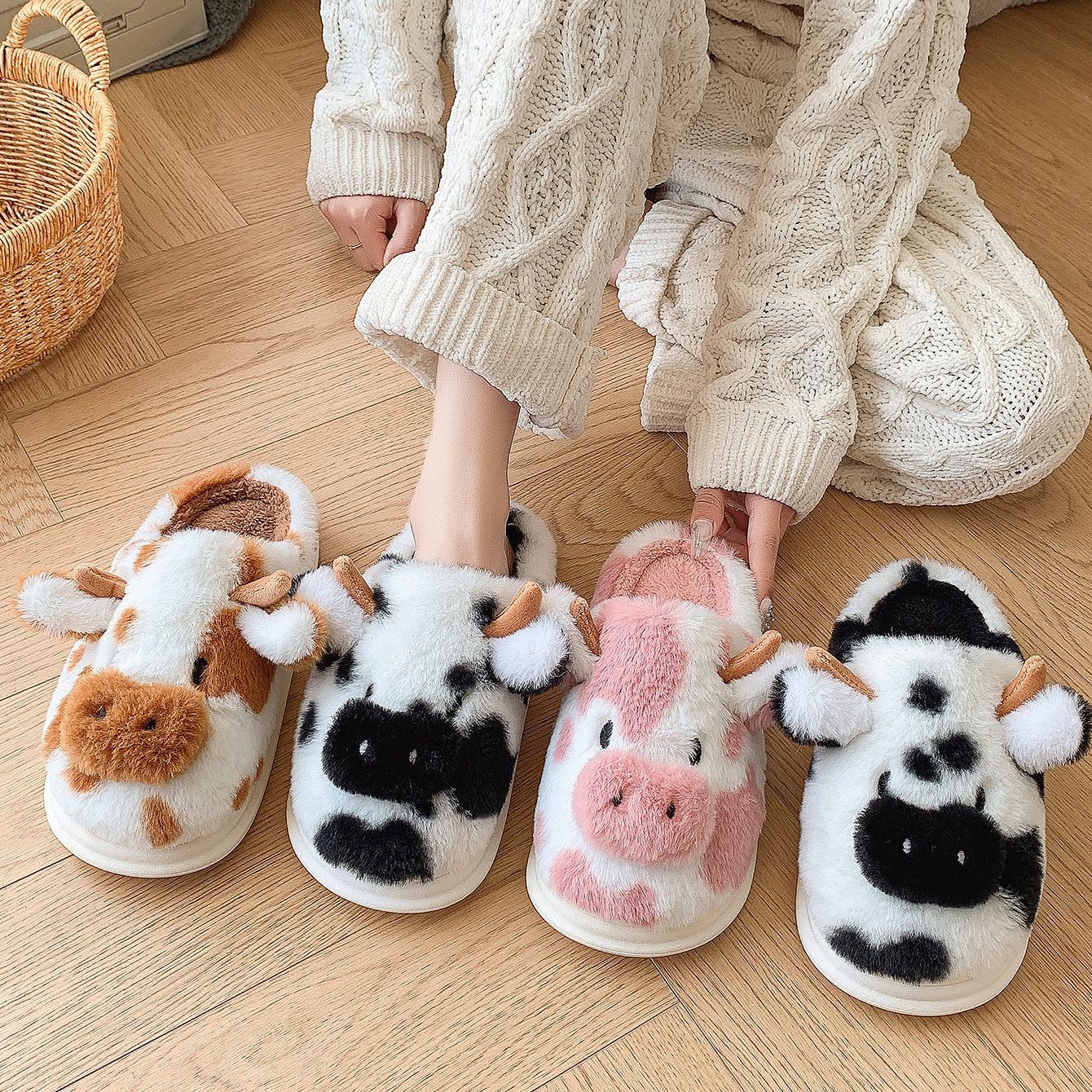 New Baotou Spotted Cow Fur Slippers for Indoor Home Use Cotton Slippers Fleece-Lined Warm Thick Sole Plush Autumn and Winter