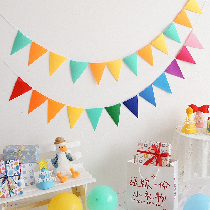 Picture of Christmas Decoration Hanging Flags, Birthday Party Banner Flags, Event Arrangement Hanging Decorations, Non-Woven Fabric Triangle Bunting, Christmas Atmosphere