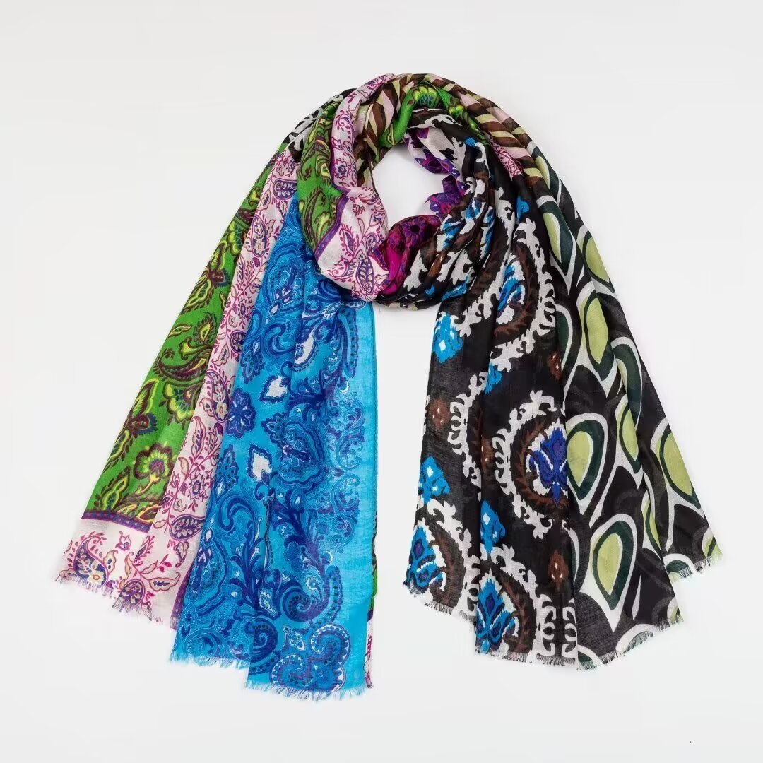 Picture of Summer Travel Anti-Sun Retro Printed Scarf Shawl Women's Ethnic Style Cross-Border Long Square Scarf Wholesale