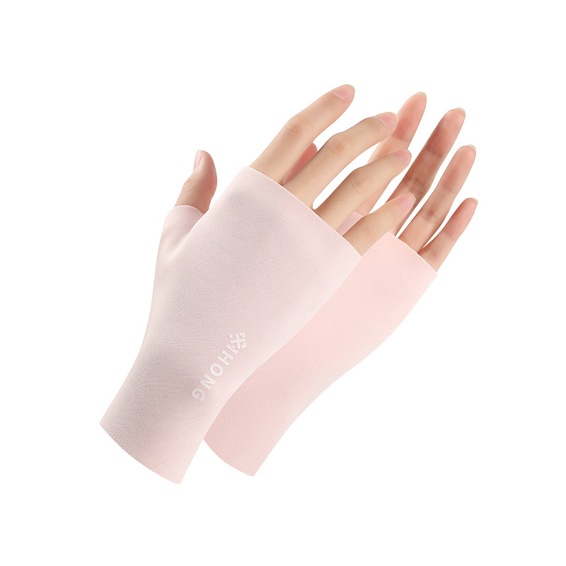 Picture of Winter warm gloves ladies fleece-lined thickened cold-proof touch screen riding hair ladies fashion cycling gloves wholesale