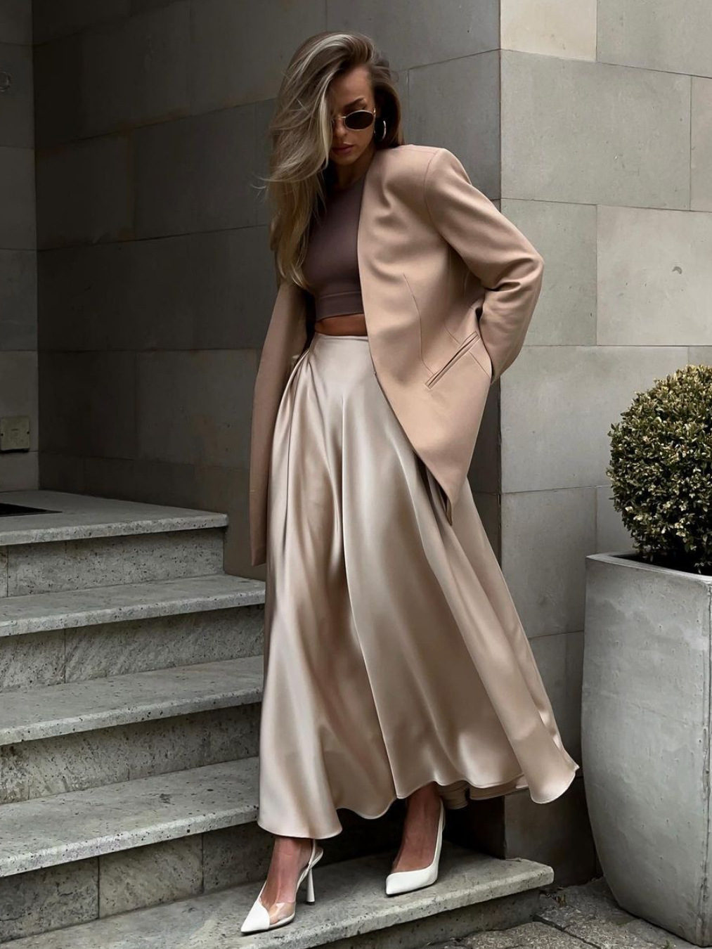 Picture of Cross-Border Women's Skirt, European and American Style, 2025 Summer New Model, Elegant and Graceful, High-Waisted Satin Long Skirt in Satin Fabric