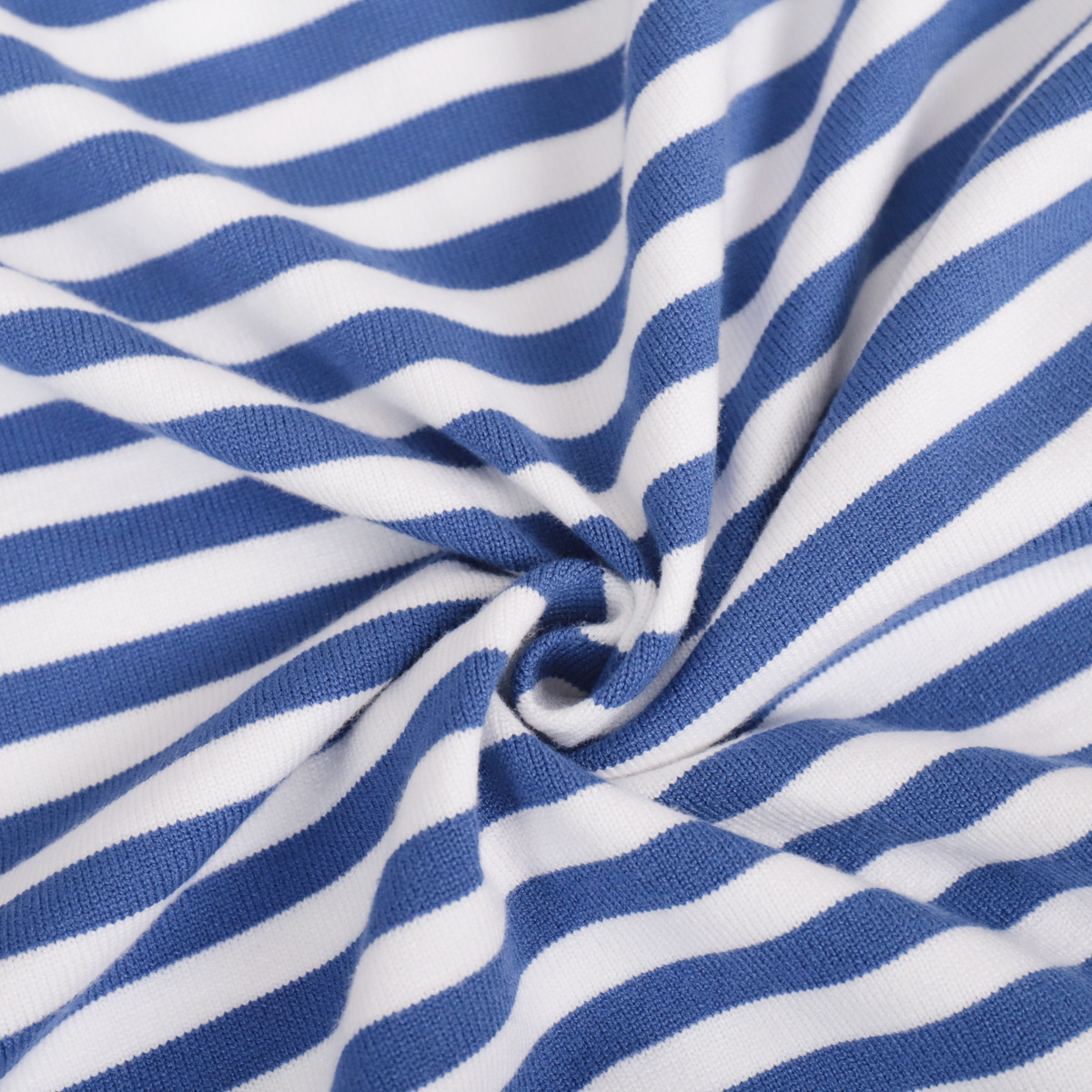 Picture of Cross-Border Round Neck Knitted Striped Sweater European and American 2025 Spring Versatile Classic Retro Striped Pullover Sweater for Women
