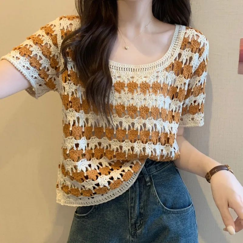 Picture of Summer 2023 New Hollow Crochet Sweater Small Slim-fit Loose Short-sleeve Ethnic Style Top Women's All-match