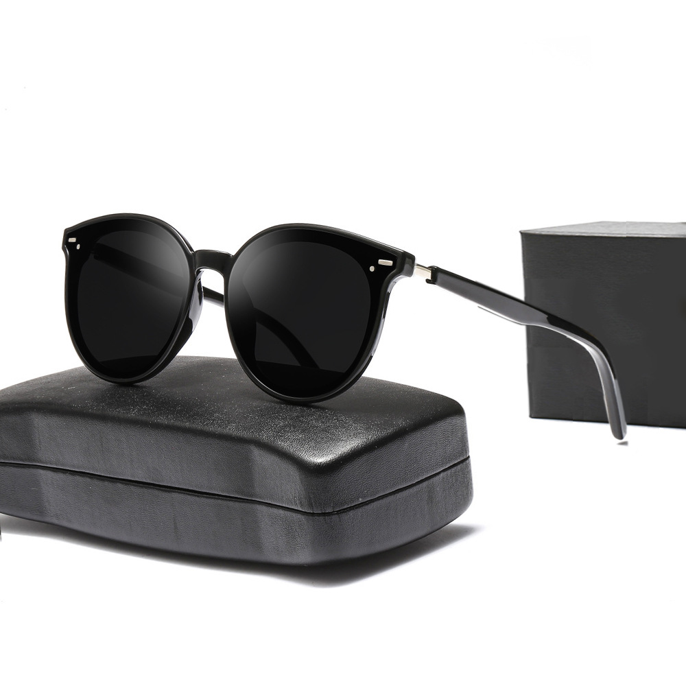 Picture of Hot-Selling New Gm Sunglasses for Women, High-End, Anti-Uv, Big Face, Slimming Look Sunglasses, Men's Driving Polarized Glasses