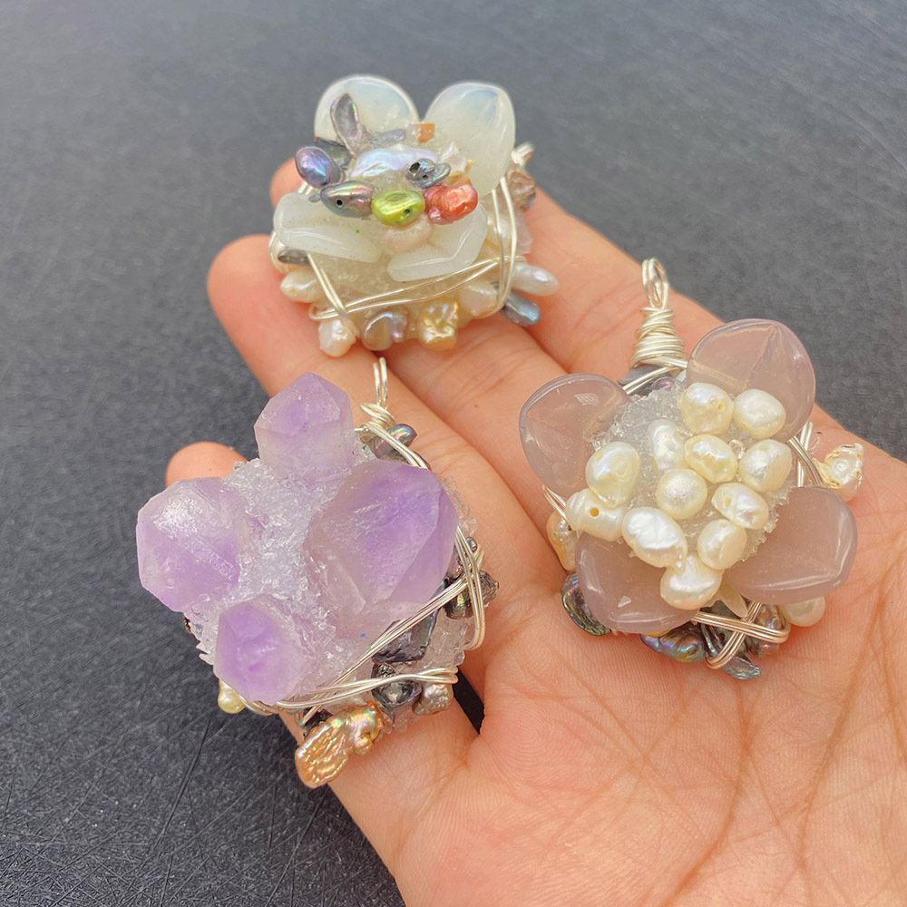 Picture of Natural Freshwater Pearl Pendant Flower Shape 33mm Thick 20mm Winding Pearl Pendant DIY Jewelry Accessories