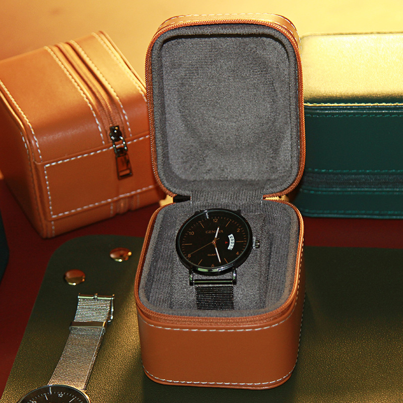 Picture of Portable zipper watch storage box European leather storage bag mechanical watch watch box spot wholesale