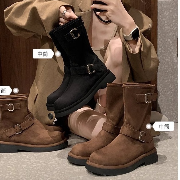 Grape Mom with 2024 Autumn and Winter New Super Soft Retro Locomotive Buckle with Round Head Thick Bottom Increased Boots for Women