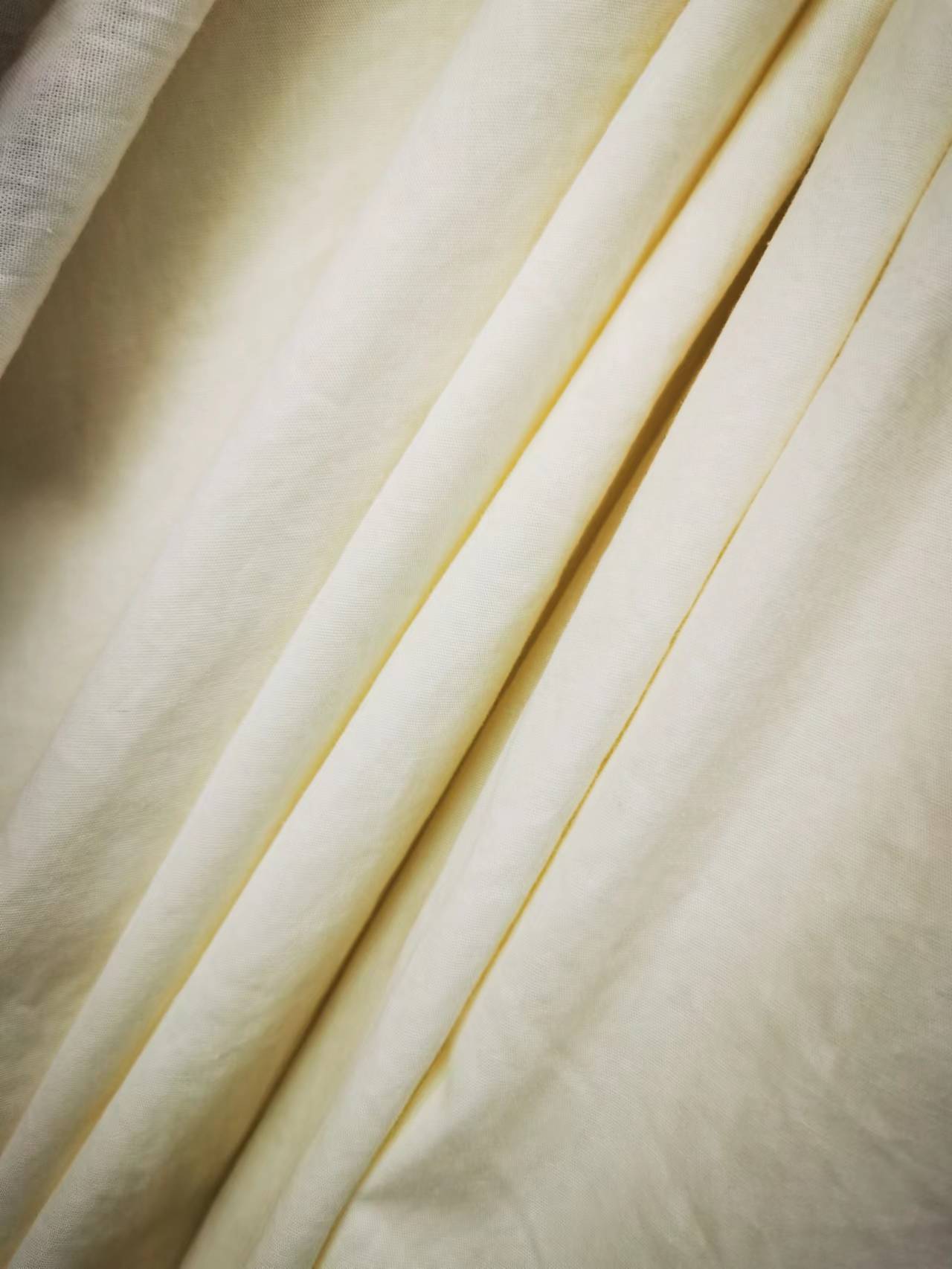 Picture of Plain Fine Fabric Yarn-dyed This White 7865 Solid Color Cotton Lining Bed Sheet Fabric Factory Pure Cotton Plain Washed Crepe Cloth