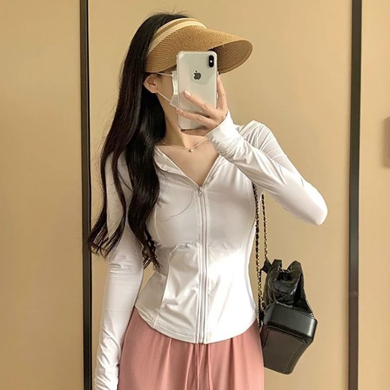 Picture of Slim-Fitting Ice-Sense Sun Protection Clothing Summer Outdoor Sun Protection Hooded Small Waist Tight Sun Protection Clothing Thin Quick-Drying Jacket