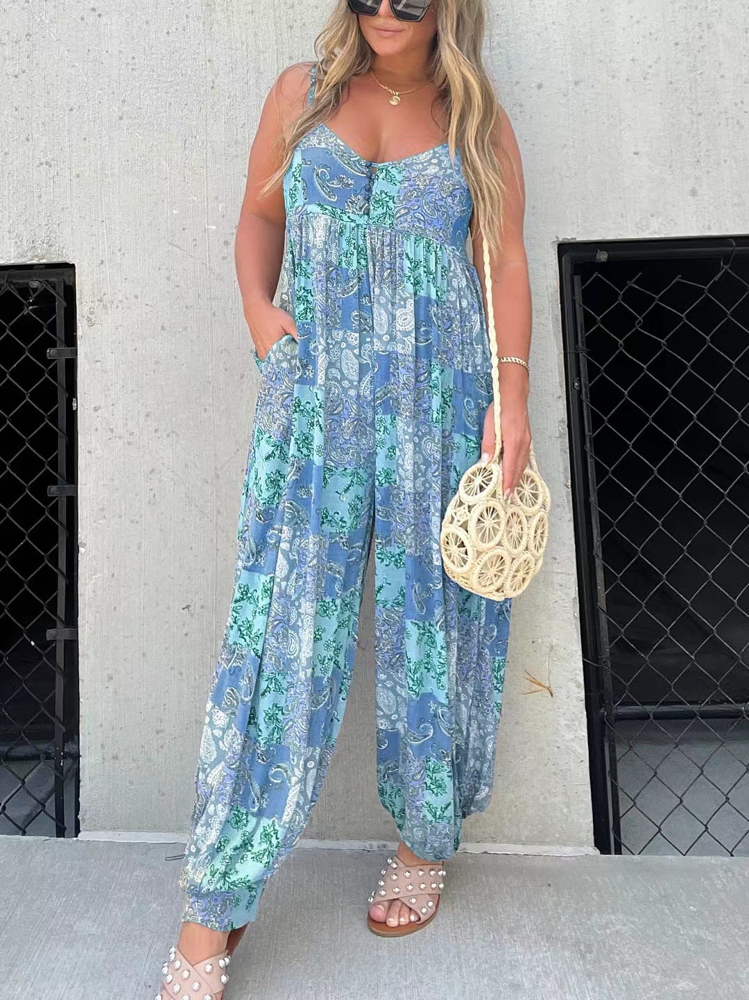 Picture of 25 Amazon Wish Unique Cross-Border Hot Product Ebay Women's High Waist Trendyy Loose Printed Shoulder Strap Jumpsuit