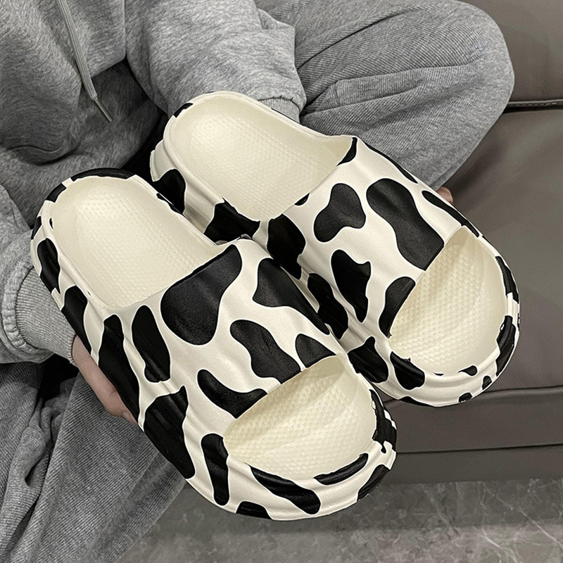 Thick-Soled Sandals for Women's Summer Outer Wear Ins Trendy Internet Celebrity Fashion Home Non-Slip Indoor Cute Beach Slippers for Women