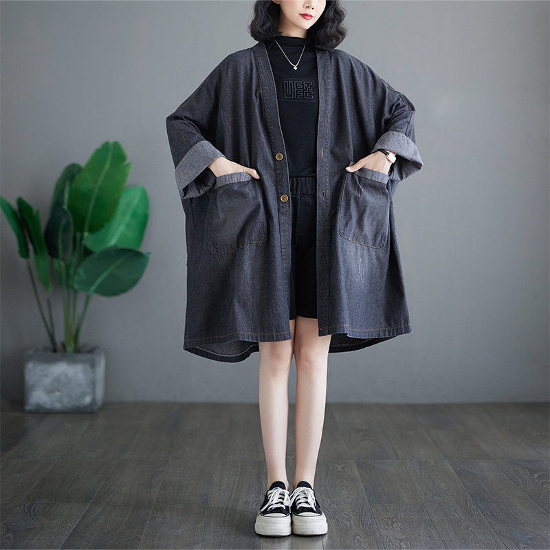 Picture of Vintage V-neck Large Pocket Denim Coat Women's 2024 Autumn New Loose Large Casual Art Mid-length Coat