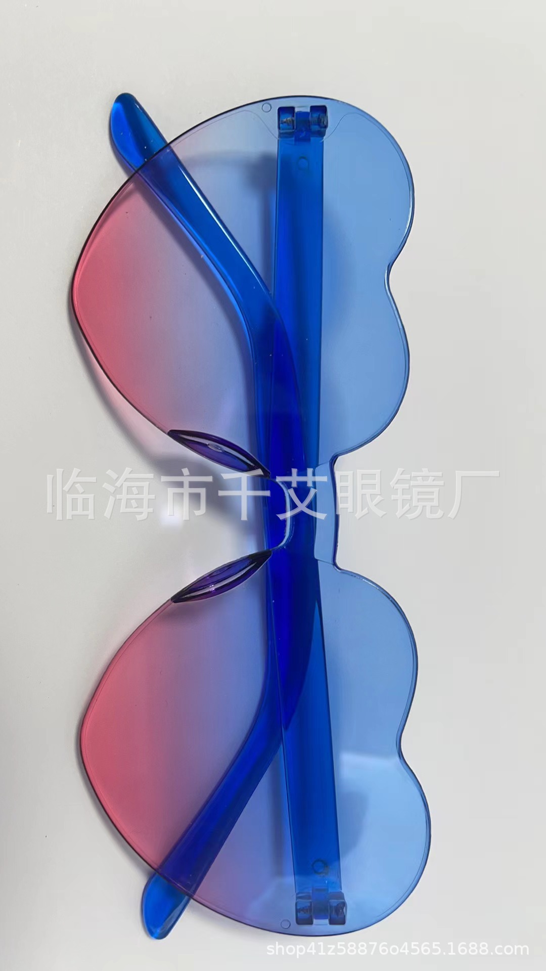 Picture of Heart Sunglasses, Heart Sunglasses, Jelly Color Rimless Heart-Shaped One-Piece Glasses, Dazzling Color Glasses