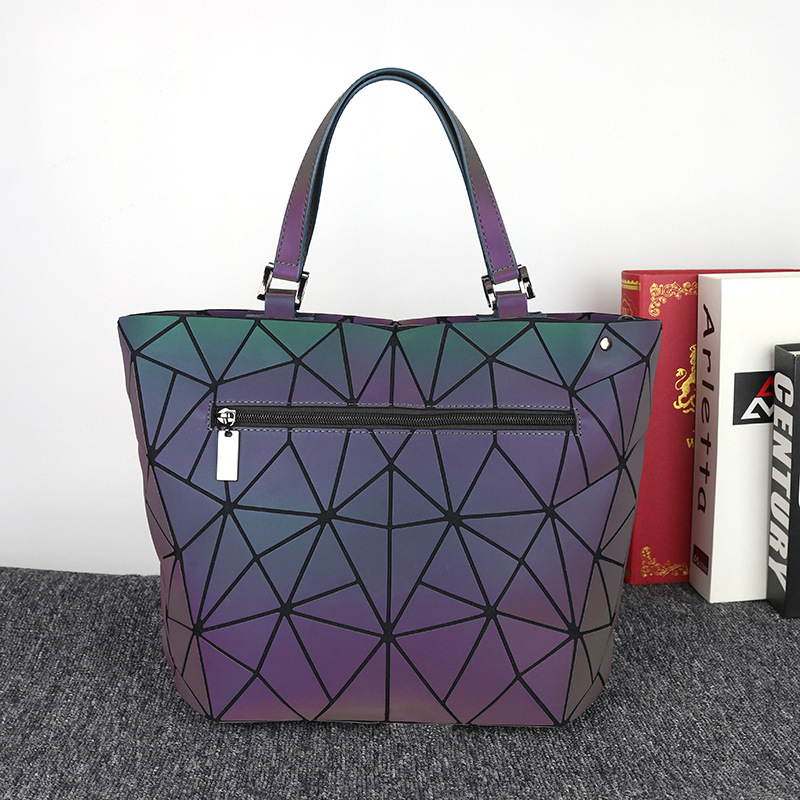 Upgraded Bucket Bag Women's Bag 2024 New Luminous Bag Color Changing Geometric Diamond Plaid Bag Handbag Women's Crossbody Bag