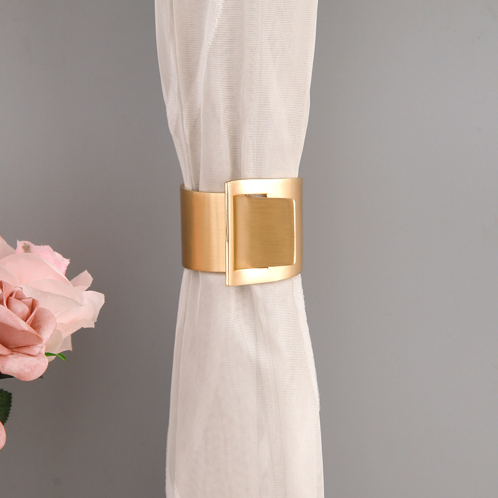 Factory wholesale light luxury Nordic metal curtain strap brushed belt buckle curtain buckle free punch sweep gold curtain clip