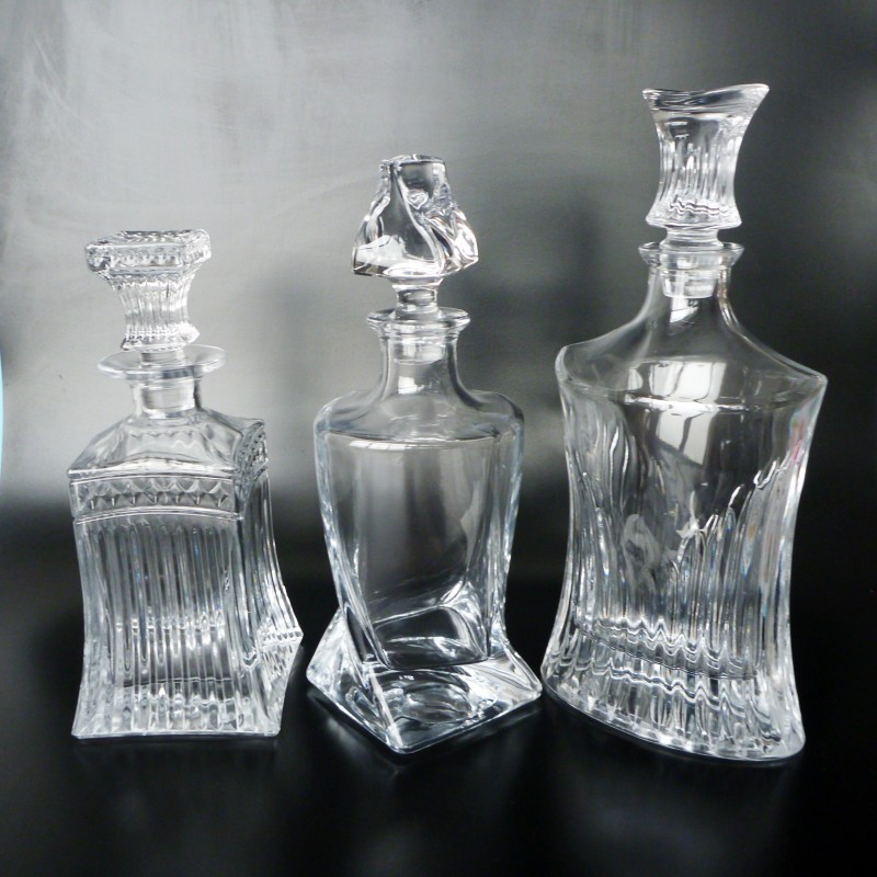 Picture of 750ml whiskey bottle crystal wine decanter 800ml glass wine bottle household decanter glass cover