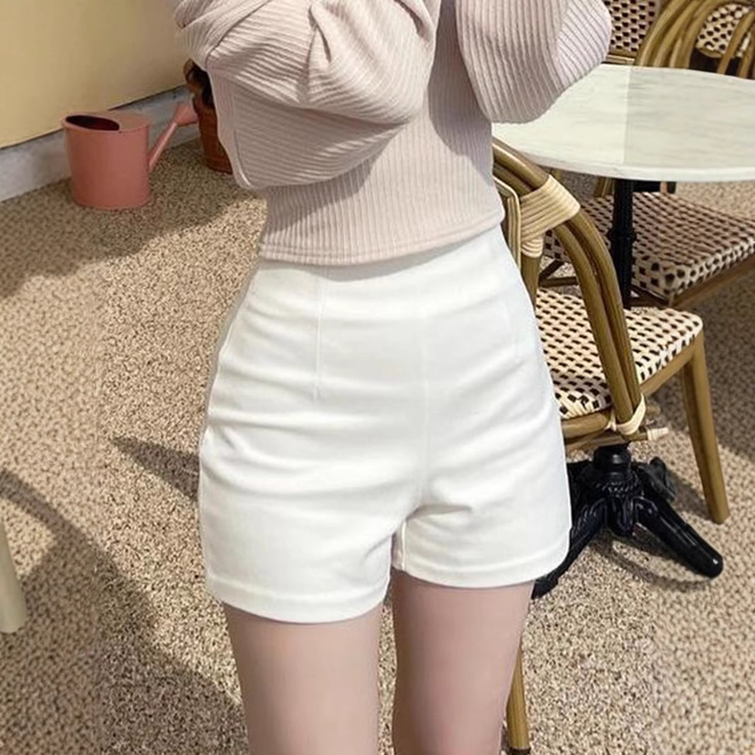 Black Suit Shorts Women's Spring and Autumn 2024 New High Waist Small High-grade Hot Pants Outer Wear Leggings Winter