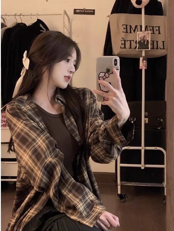 Plaid long-sleeve shirt for women, summer 2025, new mid-length thin Korean-style loose jacket, paired with white cardigan