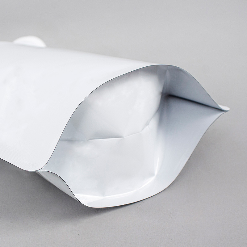 Picture of in stock pure white aluminum foil suction nozzle bag 1L self-standing bag packing bag take-out soup liquid bag wine and beverage packaging bag