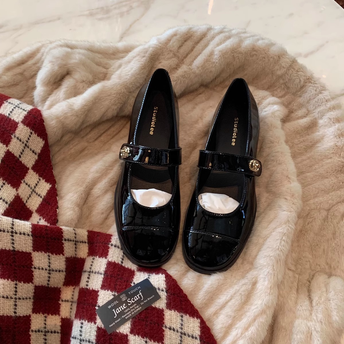 Picture of French Preppy Style Classic Versatile Round-Toe Shallow Strap Mary Jane Shoes with Chunky Heels for Women, Spring and Summer