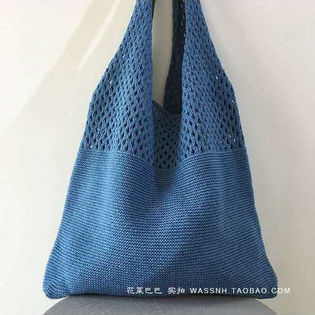 Picture of Cute Knitted Bags 2024 Fashion Hollow Handbags Fashionable and Easiest for Match Shoulder Bags Large Capacity Tote Bags Cross-Border
