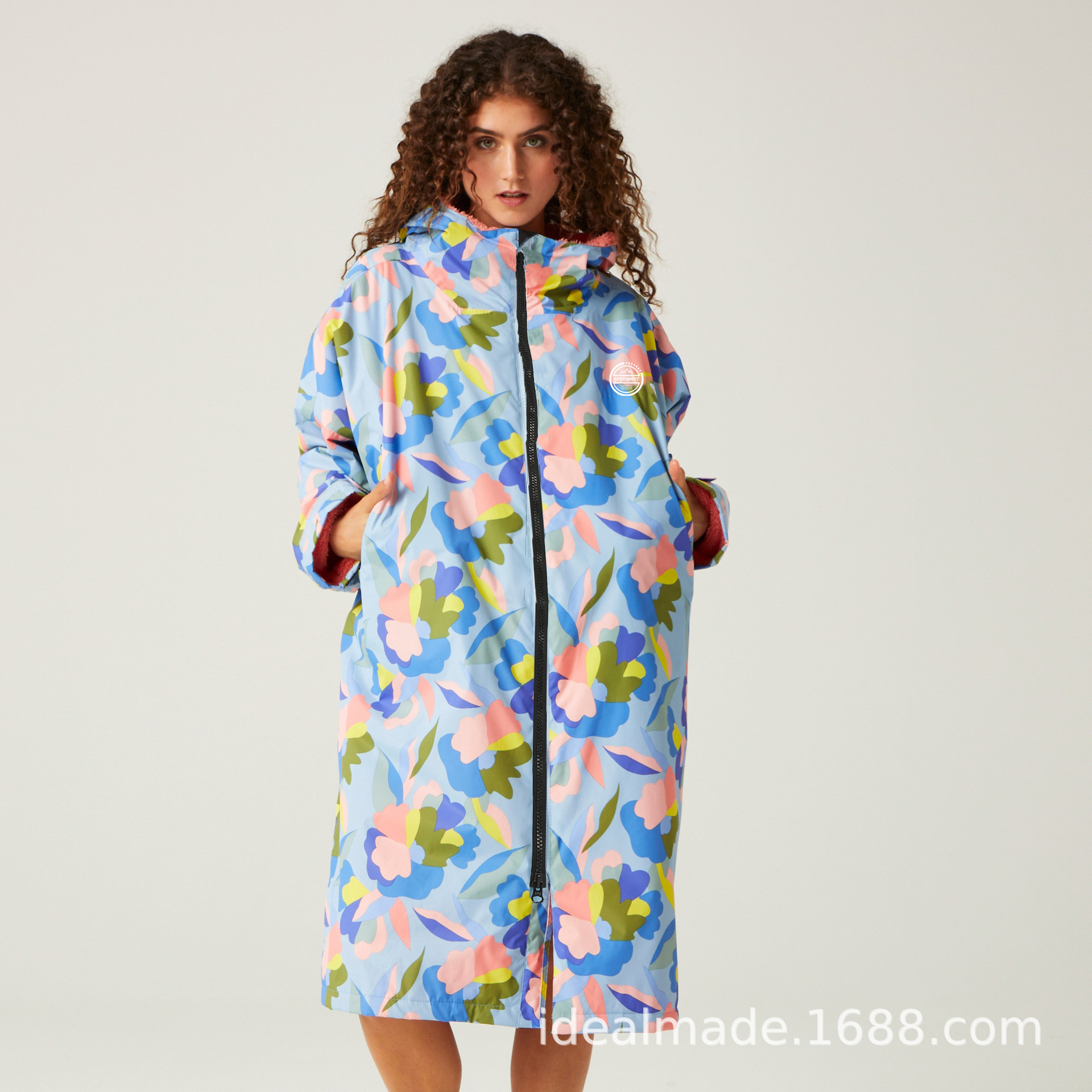 Waterproof Cardigan for Adults and Children, Thickened and Lengthened, Printed Swimming Coat, Hiking Outdoor Hooded Windproof and Warm Windbreaker